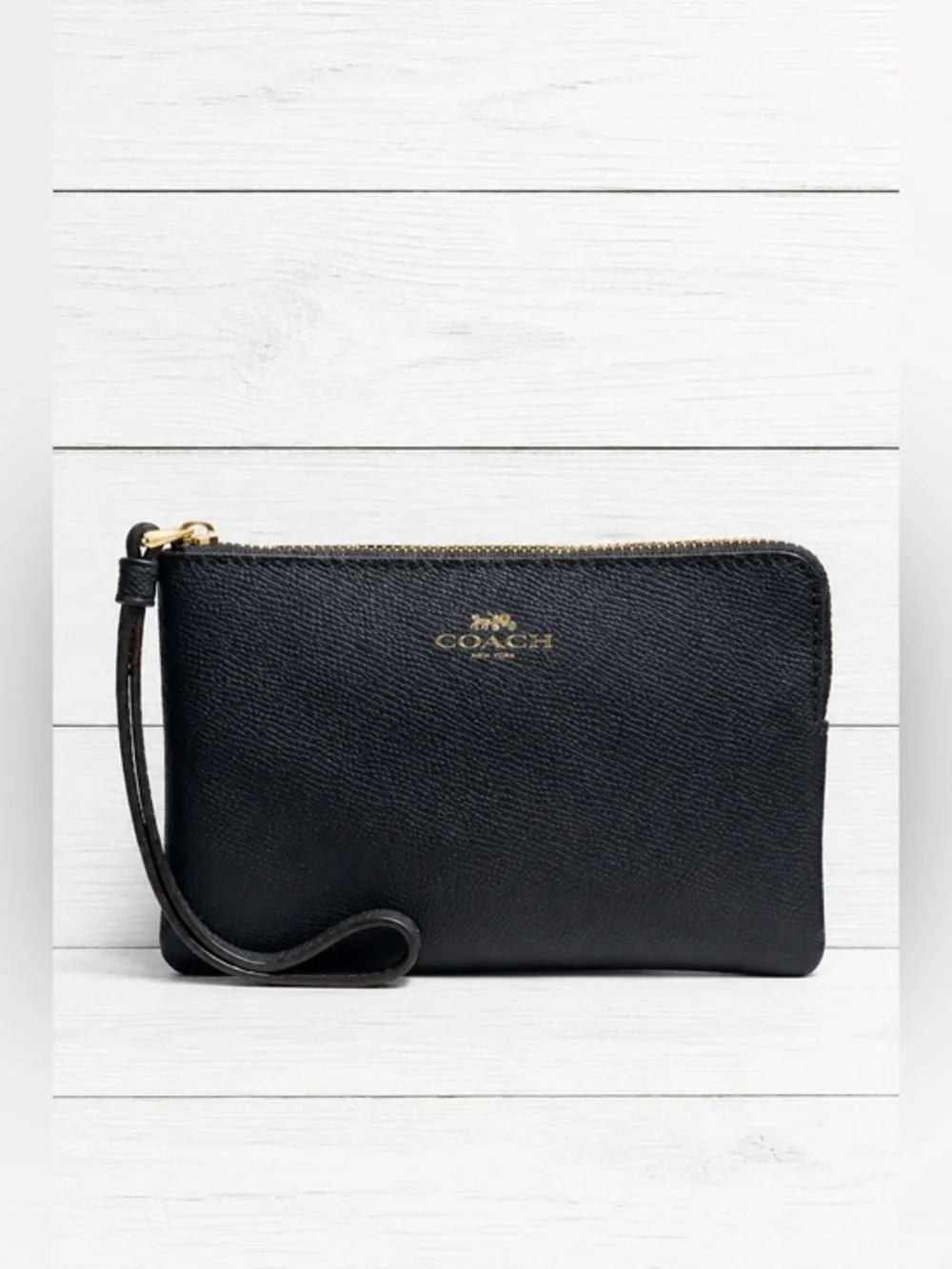 Coach corner zip wristlet navy zip top with gold tone hardware new